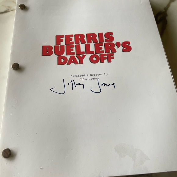 Ferris Bueller’s Day Off script, autographed by Jeffrey Jones. - Picture 2 of 4